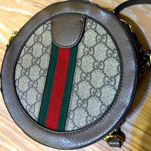 Gucci Beige and Brown Crossbody Bag with Gold Chain - Picture 3 of 11